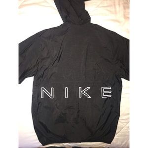 VINTAGE Nike windbreaker, size small!